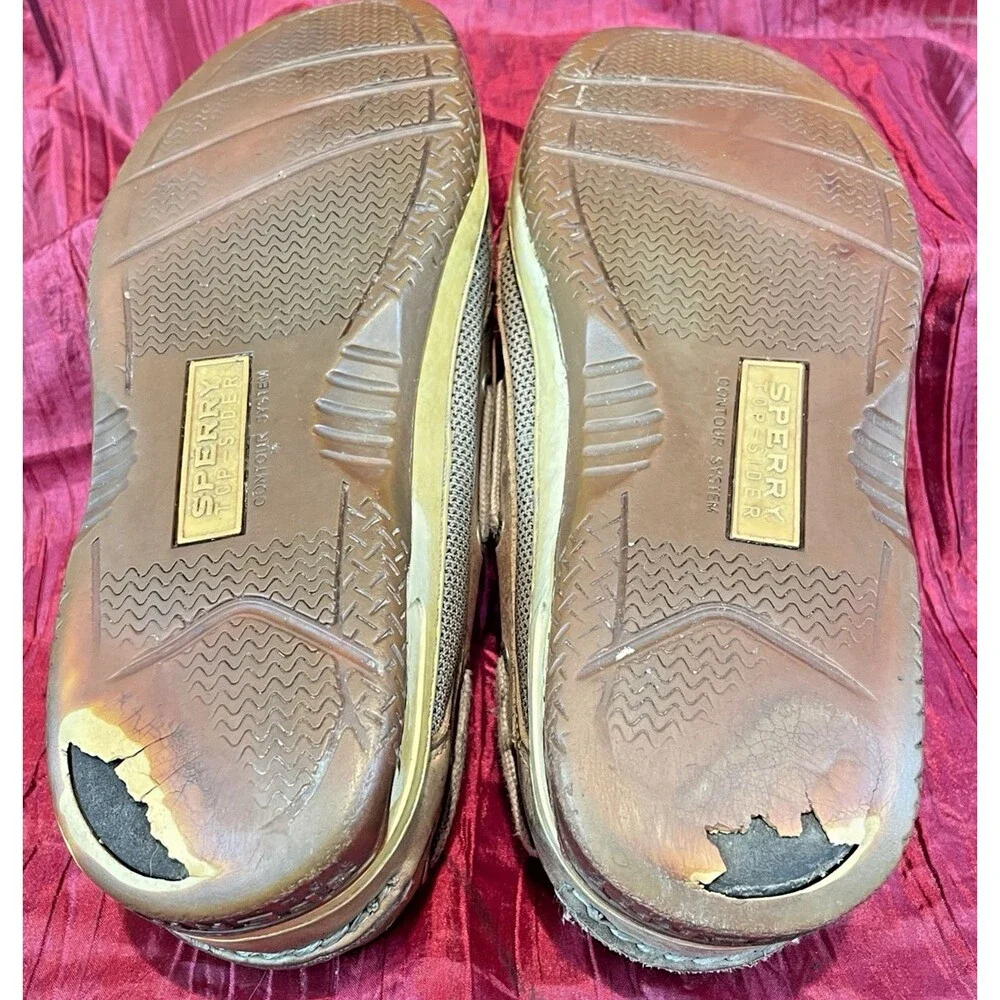 Sperry mens top